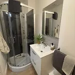 Joli Au Pied Du Beffroi * Arras