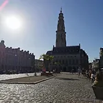 Joli Au Pied Du Beffroi Apartamento
